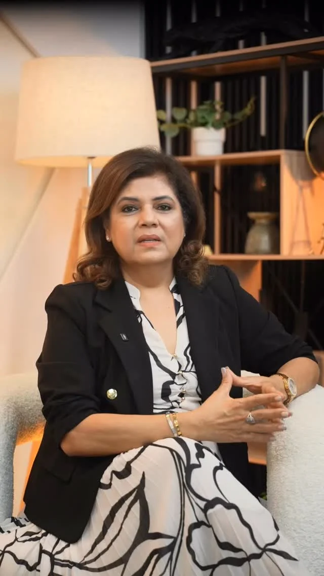 Did you know?
A stopped clock isn’t just a bad décor it can slow your energy and life.

When clocks are broken, dusty, or kept in the wrong place,
they may create small delays, stress, and a feeling of being stuck.

Here’s a quick #vastu tip for your home
Place working clocks on the North, Northwest, or West walls

Even this small change can:
✔️ Boost your energy
✔️ Reduce stress
✔️ Bring smooth progress in life

Let time move freely…
and see how life starts flowing 💛

#vastutips #positiveenergy #vastuexpert #vastutipsforhome #vastuconsultant #fengshuitips #fengshui